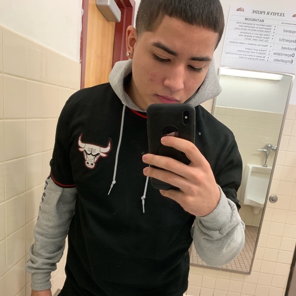 Meet your Posher, Chris - Picture 6 of 8